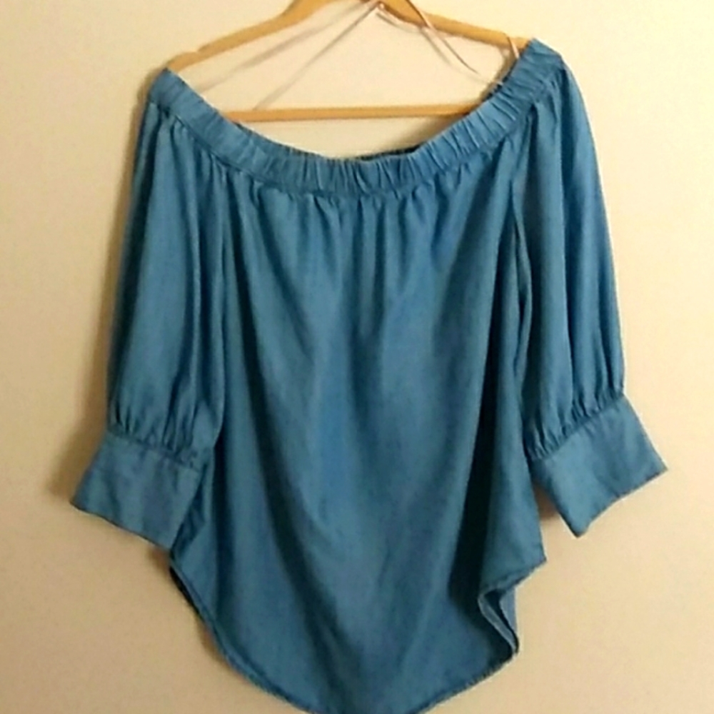 Who Who What Where off shoulder Chambray  top SZ L